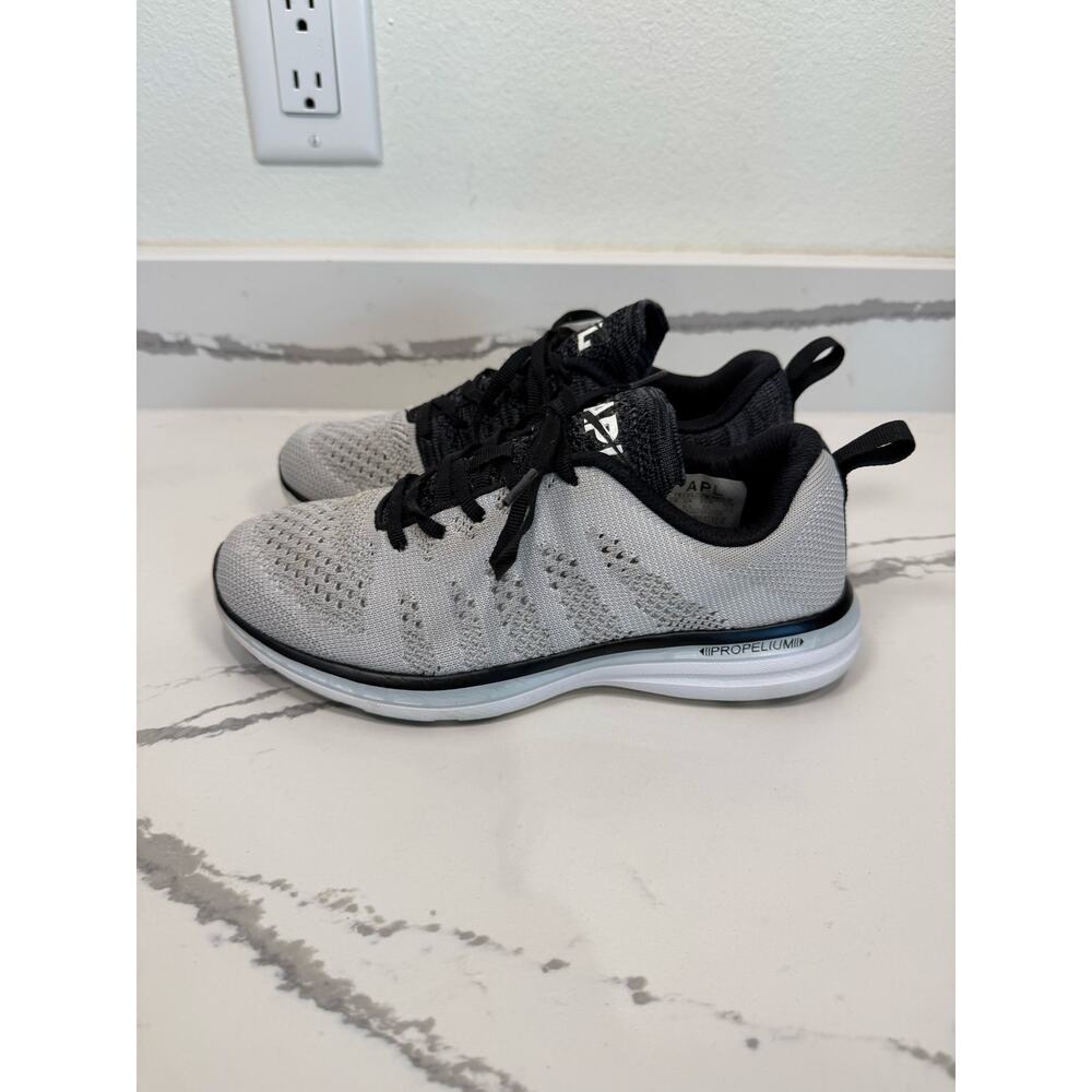 APL Women’s TechLoom Pro Tennis Shoes Running White / Black / Cosmic Grey Size 7 - Picture 8 of 11